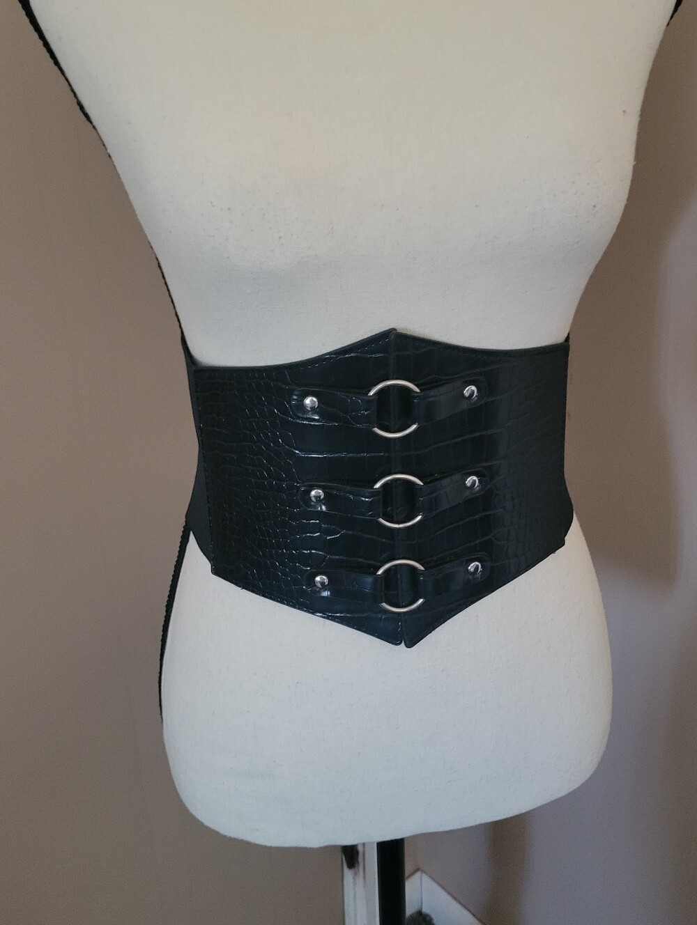 🔥5/$20 🛑Wide Black Faux-Croc Waist Belt with Ring Accents